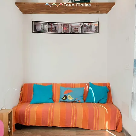 Affittacamere A Casa Tua Room, Terre Marine